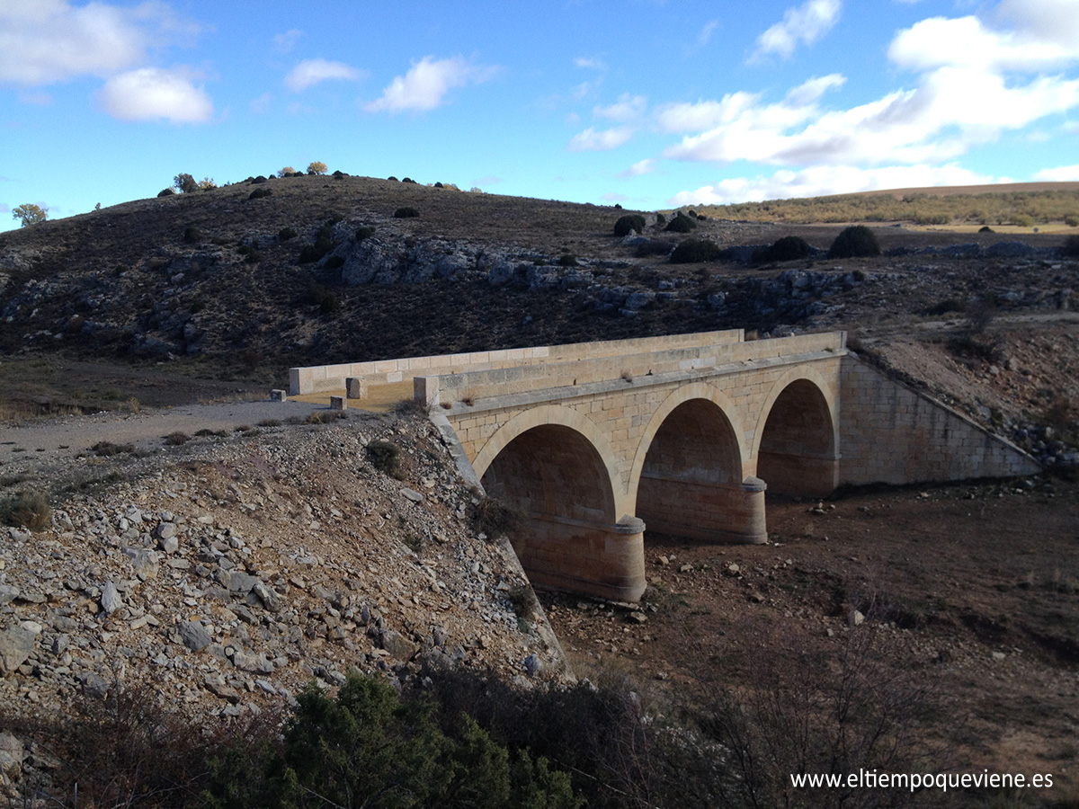 Inicio de la ruta puente antiguo del Rio Piedra