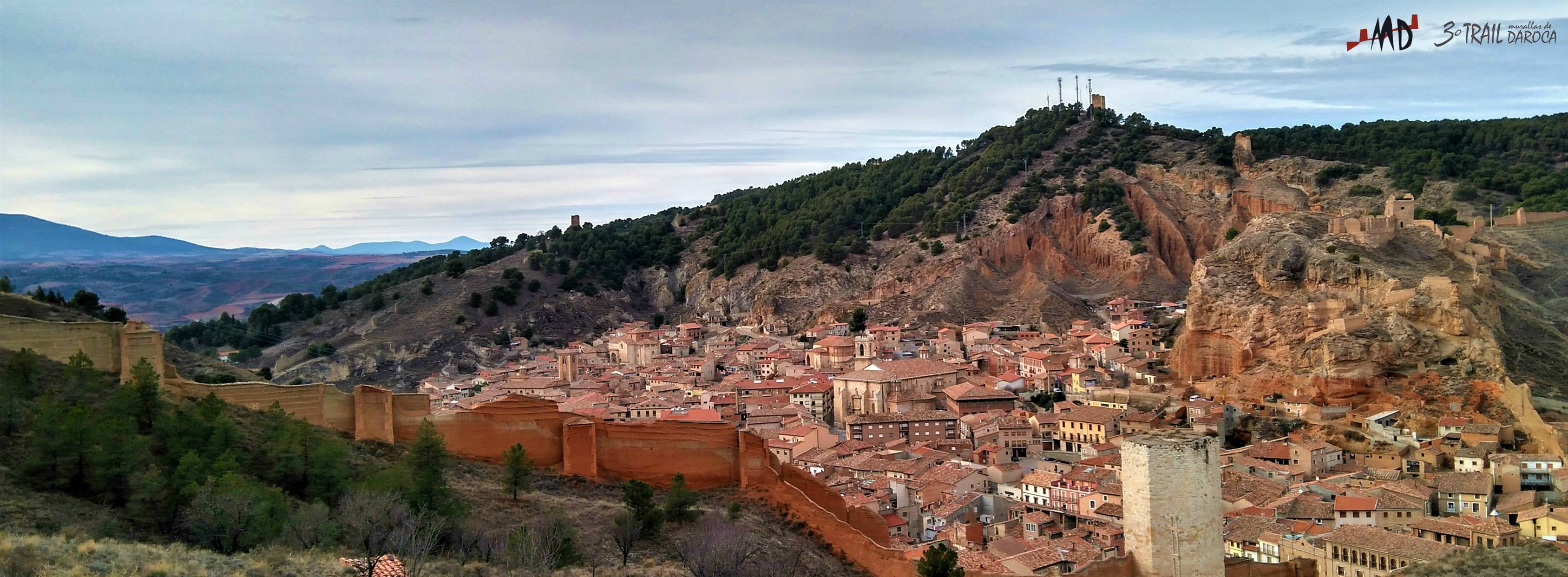 Daroca, Las Murallas y Castillo de San Cristobal con el tramo de monte inicial / final por el que ha transcurrido la carrera
